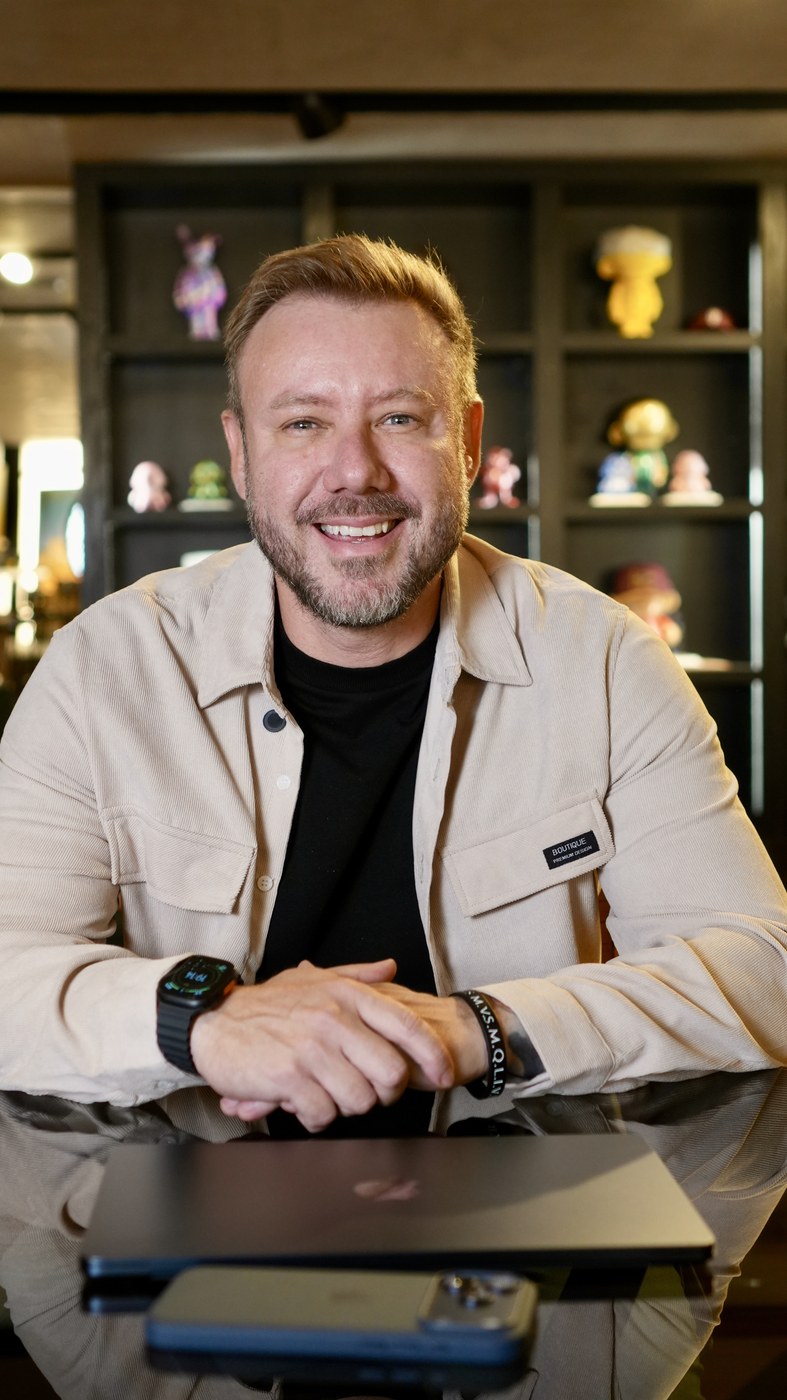 Olsen Rodrigo — CEO e Fundador da Sintetiza AI